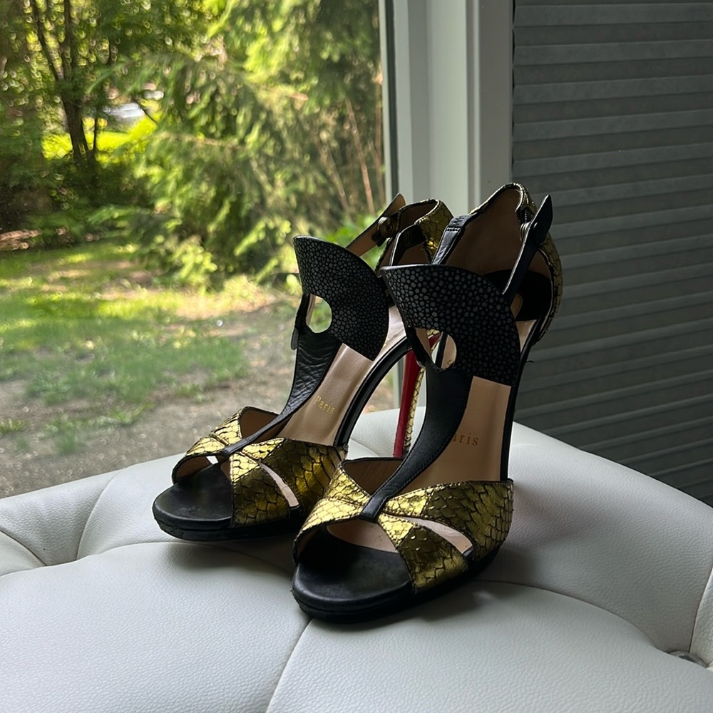 Cristian Louboutin Gold Scale Pumps, size 38, heavily used, comes with dust bag